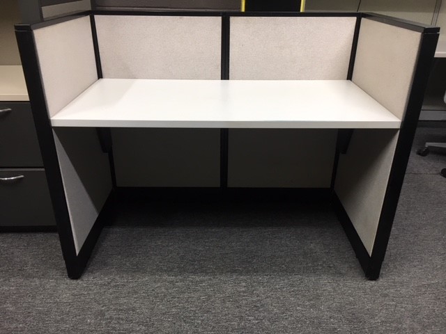 Steelcase Avenir 4′ x 2′ x 42″H