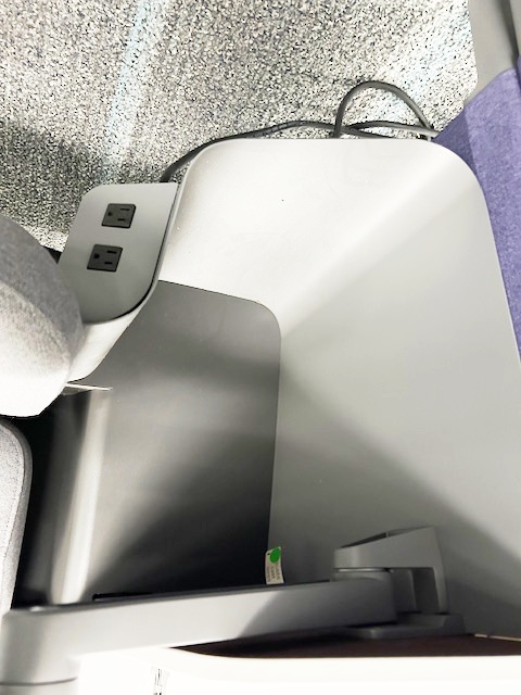 Steelcase Brody work/study pod