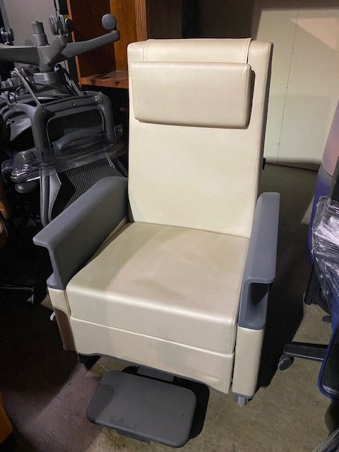 Steelcase Empath Recliner