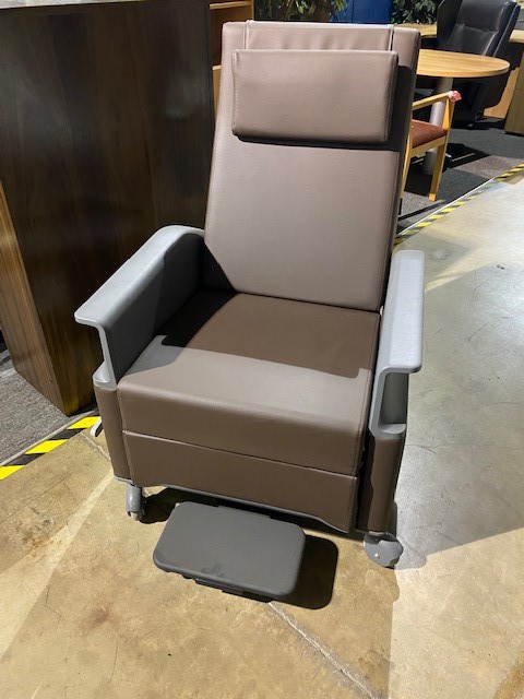 Steelcase Empath Recliner