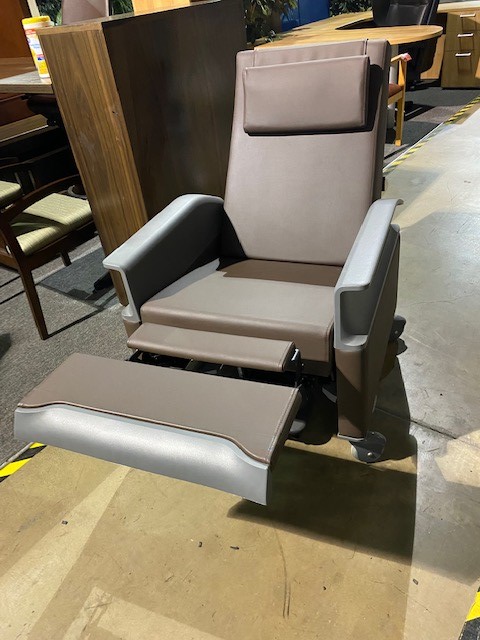 Steelcase Empath Recliner