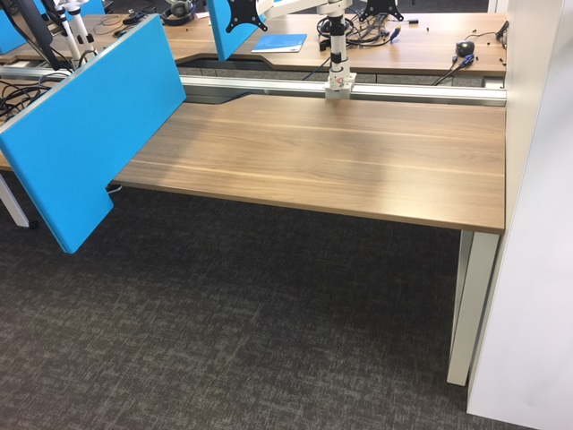 Steelcase Frame One stations
