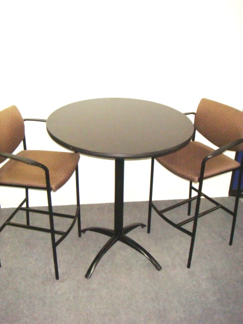 Steelcase Player Bar height stool