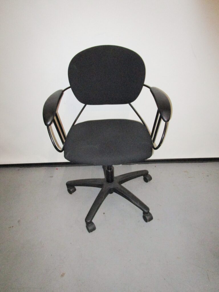 Steelcase Uno chair