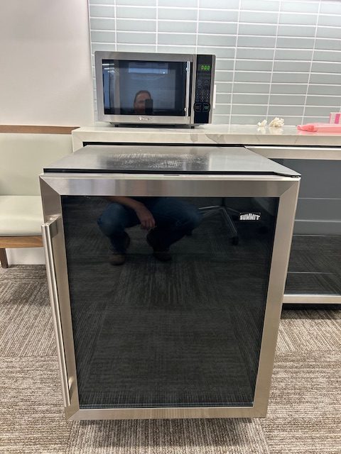 Summit mini beverage fridge