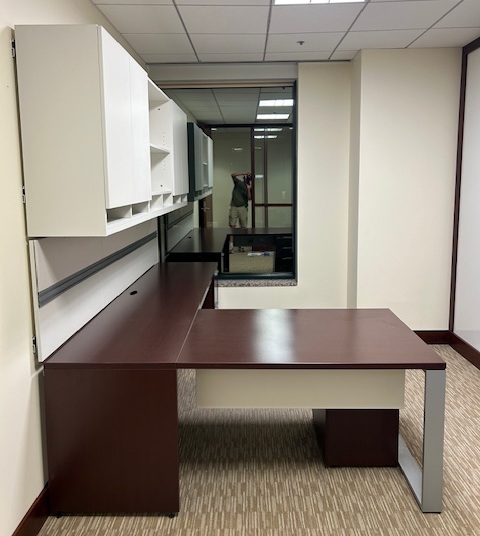 Teknion 6’ x 9’ L shape w/OH