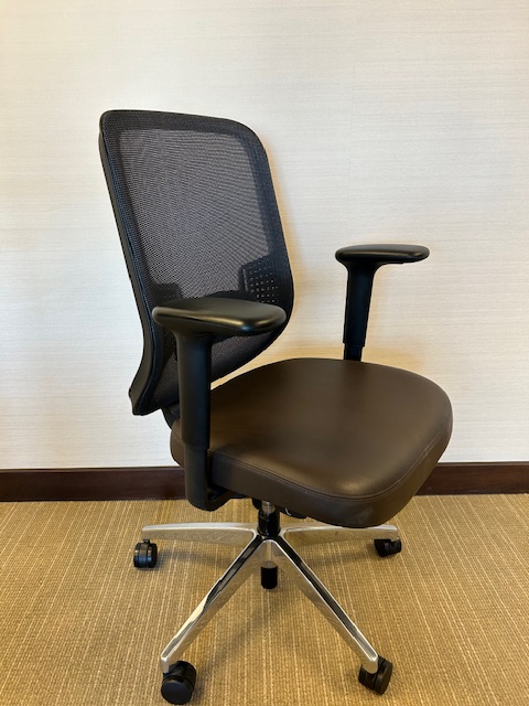 Teknion Projek task chair