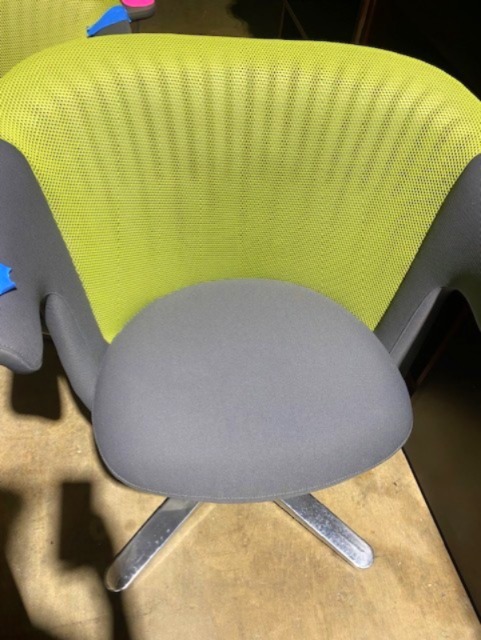 Wasabi green i2i swivel chair