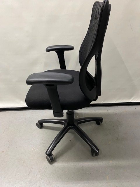 “Y” Series mesh back task chair