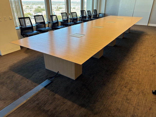 21’L x 6’W Knoll Table