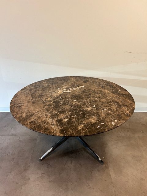 54″ Round table