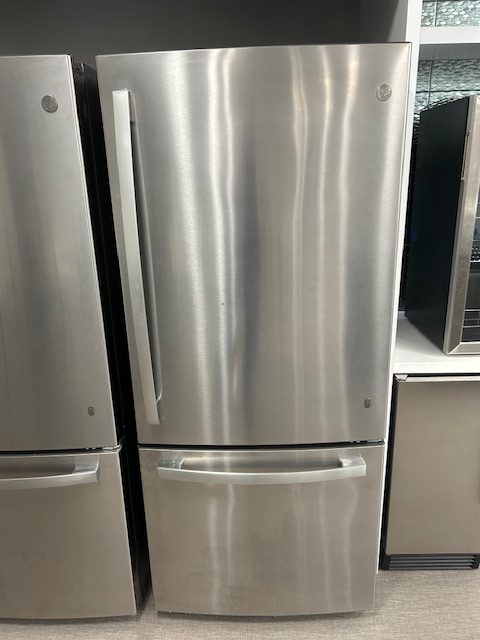 GE 30”W refrigerator — used misc for sale in DFW from Eggleston Office