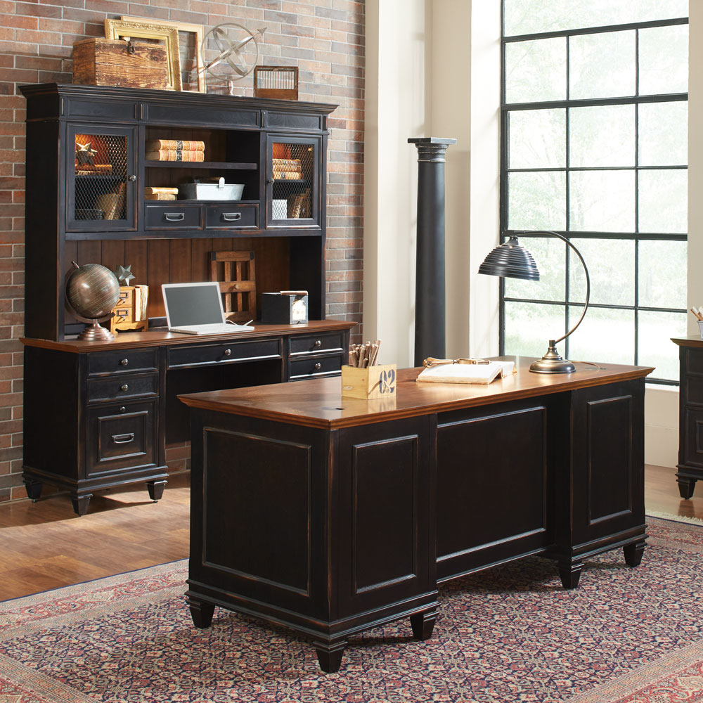 Desk and casegoods configuration 2 — Eggleston Office DFW